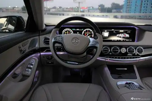 2014款奔驰s500l_奔驰s级内饰图片32233280_汽车图库_新浪汽车_新浪网