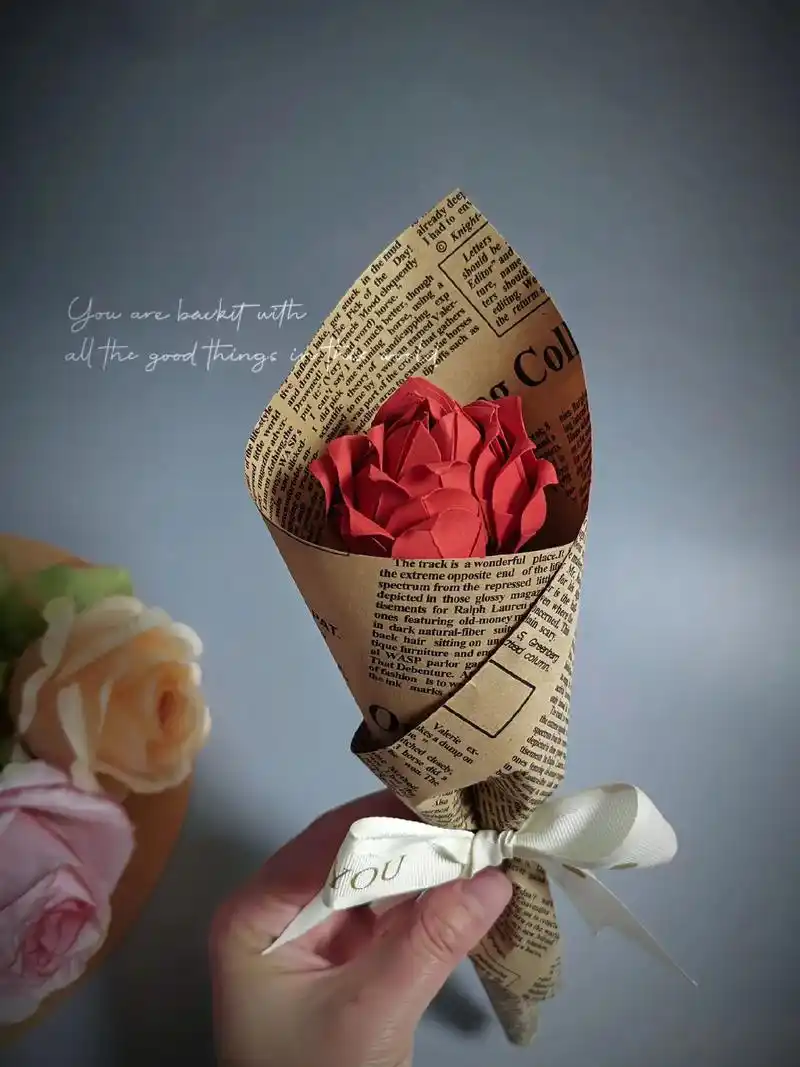 一朵花的仪式感,看好的川崎玫瑰简单教程来喽,快艾特ta为你折 - 抖音