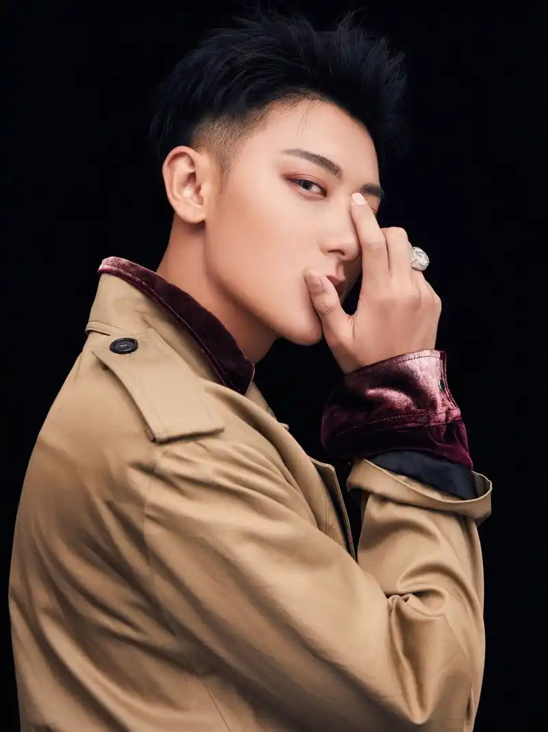 2019年,是万千灿烂的星空下,燃志而行的少年,是奔