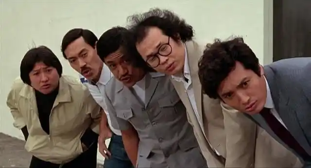 洪金宝暴瘦几十斤到脱相,最灵活的胖子老了,曾捧红了半个娱乐圈_电影