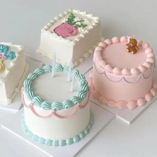 来自our_hours#蛋糕  #ins蛋糕  #ins风蛋糕  #简约蛋糕