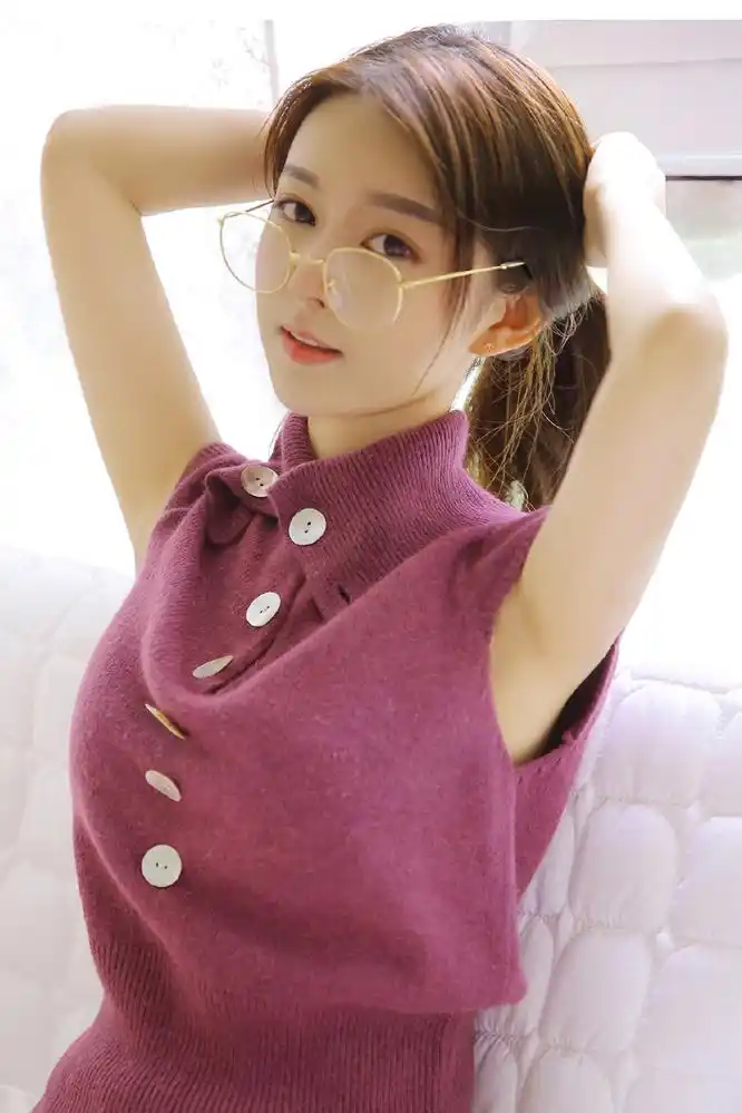 惹火美女细白长腿诱惑大胆美女写真