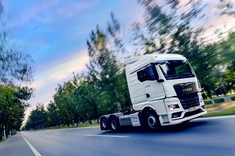 「华策汽车」奔驰卡车维修-德国奔驰曼恩卡车配件-actros卡车维修