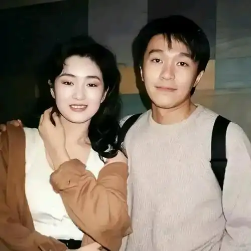 朱茵和周星驰的电影有哪些(《大话西游》戏里戏外,解读:周星驰和朱茵