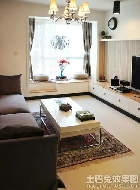 客厅飘窗榻榻米装修效果图