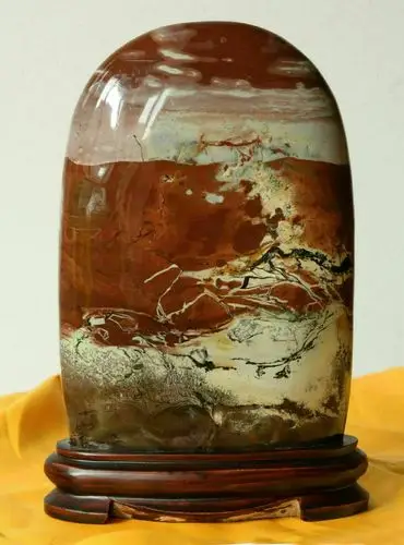 我收藏的天然画面石(七)一一广西草花石(下)