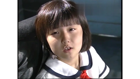 快乐星球:姬老师提取完艾雪的大脑信息,推醒她迅速通知首领