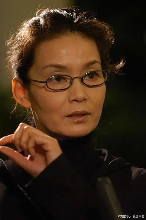 68岁演员潘虹:一生无儿无女,虽遗憾,却无悔