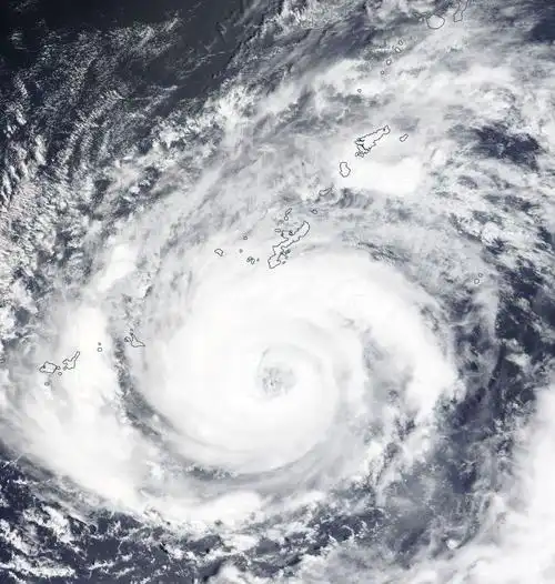 2106号强台风"烟花"