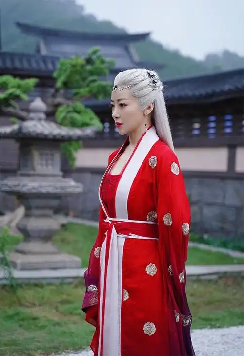 2021古装剧10位红衣美人迪丽热巴长歌行红披风霸气