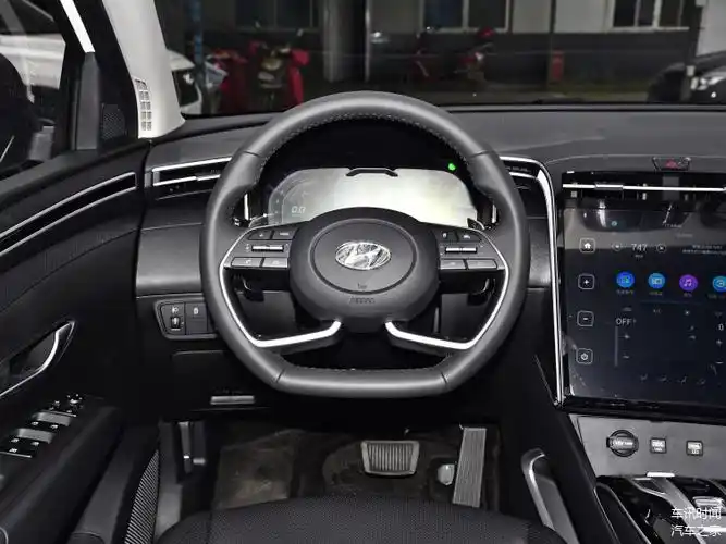 现代途胜l :外观饱满,内饰舒适,动力均衡