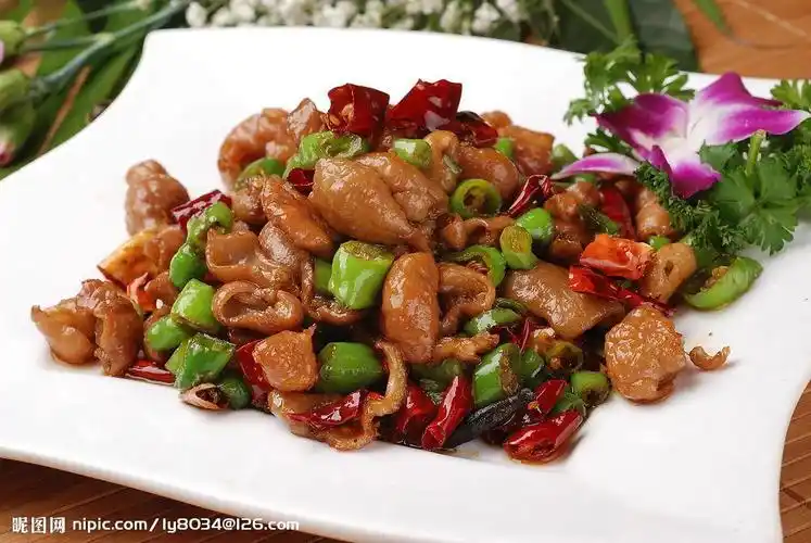 学做特色炒菜去哪学