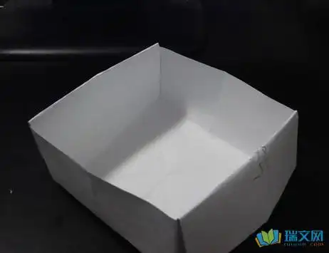 香香手工教你折折纸会翻盖的垃圾桶