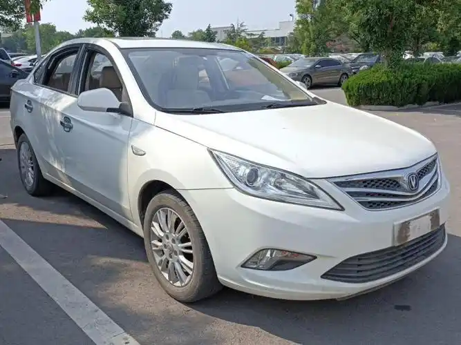 长安 逸动  2012款 1.6l 手动舒适型 国iv图片