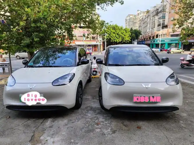 00后已经换了两台车是什么水平?