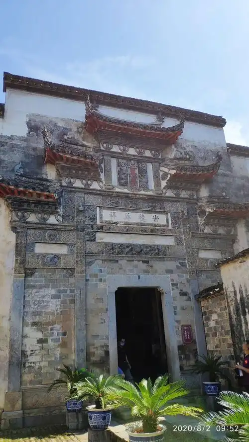 气势恢宏的五凤楼,徽派建筑对门楼的设计非常注重,有