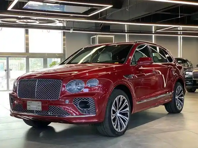 22款宾利添越 奢雅材料精心匠造糖果红_凤凰网汽车_凤凰网