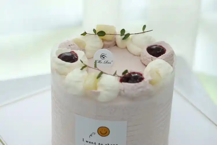 树莓芝士蜜桃蛋糕