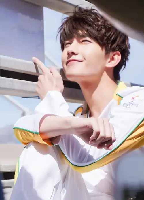 杨洋 高清无印 存货 咩咩啊 愿这个笑容一直陪伴着你