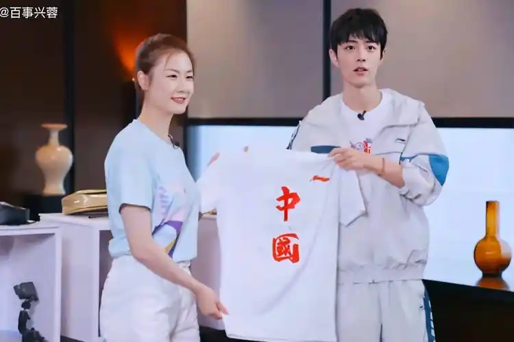 肖战和丁宁一同开启一切皆有可能的花式乒乓模式