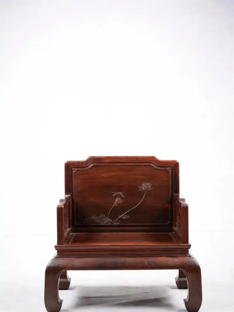 99 # 红木家具与莲花纹饰的历史故事 91 莲花纹饰的寓意 莲花在