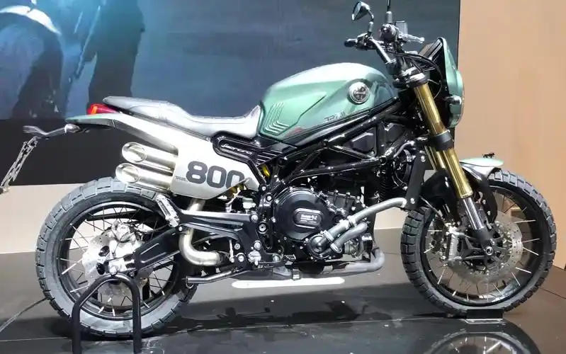 真车实拍 / 贝纳利 幼狮800 trail 攀爬 - 2019 米兰车展 eicma milan