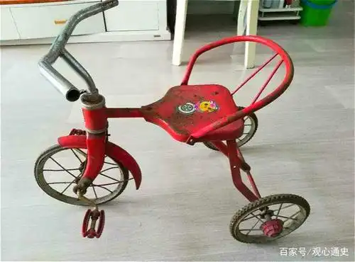 80年代老照片:这些玩具,你玩过其中一样,就说明你老了