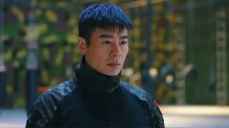 功夫战警第5集辛小晶带人擅自行动洪爷和高迪最终被抓捕归案