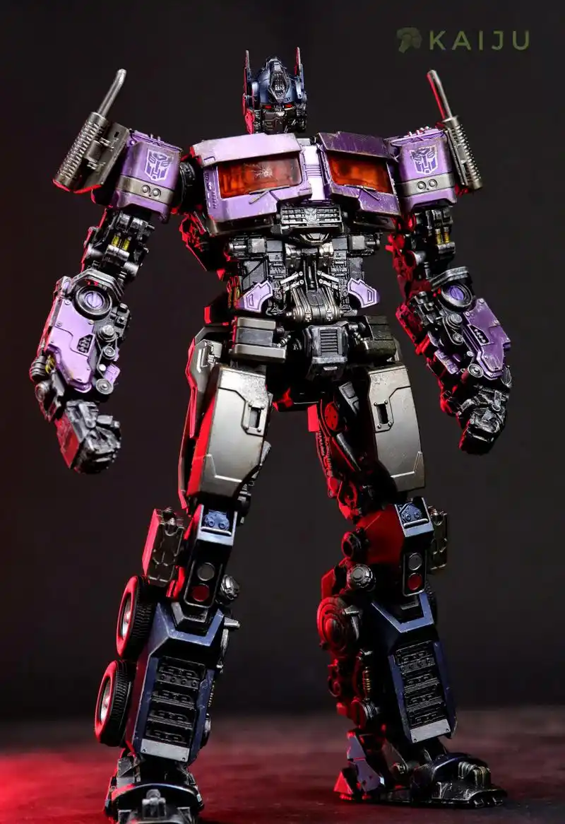 模型欣赏:yolopark amk 擎天柱 镜像擎天柱配色重涂,by 花椰菜生物.