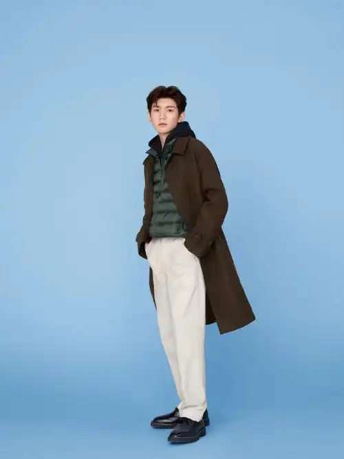优衣库高级轻羽绒系列温暖来袭~新生代创意代言人@tfboys-王源时髦