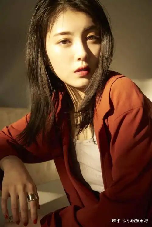 (31/40) 浜辺美波(hamabe minami)