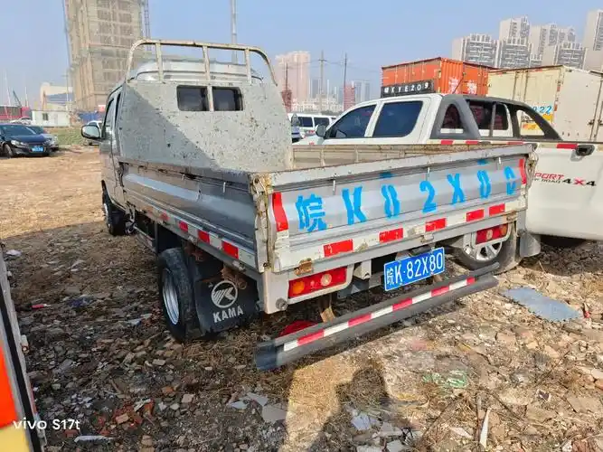 18年双排货车  2米7车厢  后双胎 价格不高   一万多 - 抖音