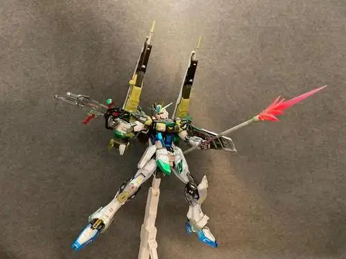 mg 1/100比例 全涂装炮装脉冲高达模型