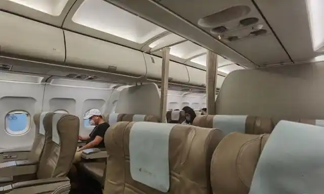 客舱配置略显粗糙,最加分的是空姐服务|公务舱|经济舱|a320|航班_网易