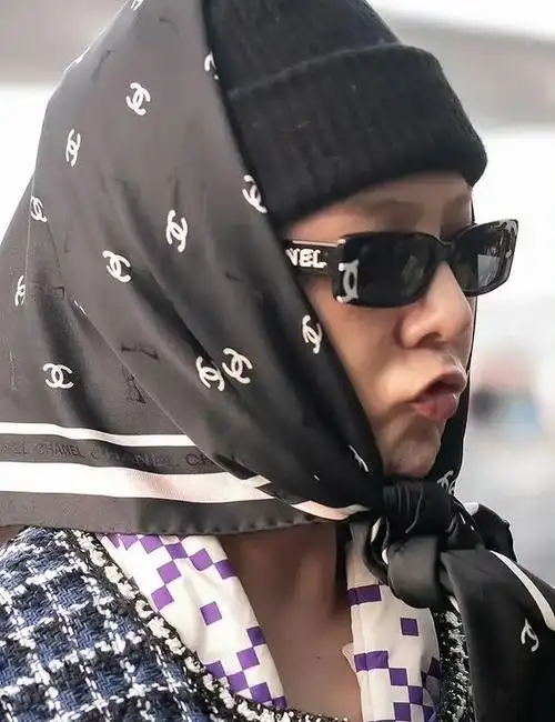 权志龙抵达日本!粉色透视裤,10秒180个动作,你get到他的美吗