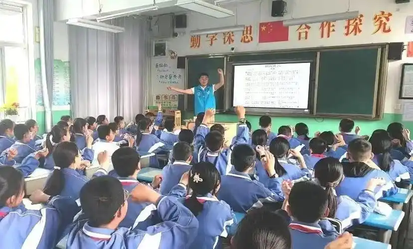 21名铁路特长青年走进原州区7所学校开展志愿支教活动