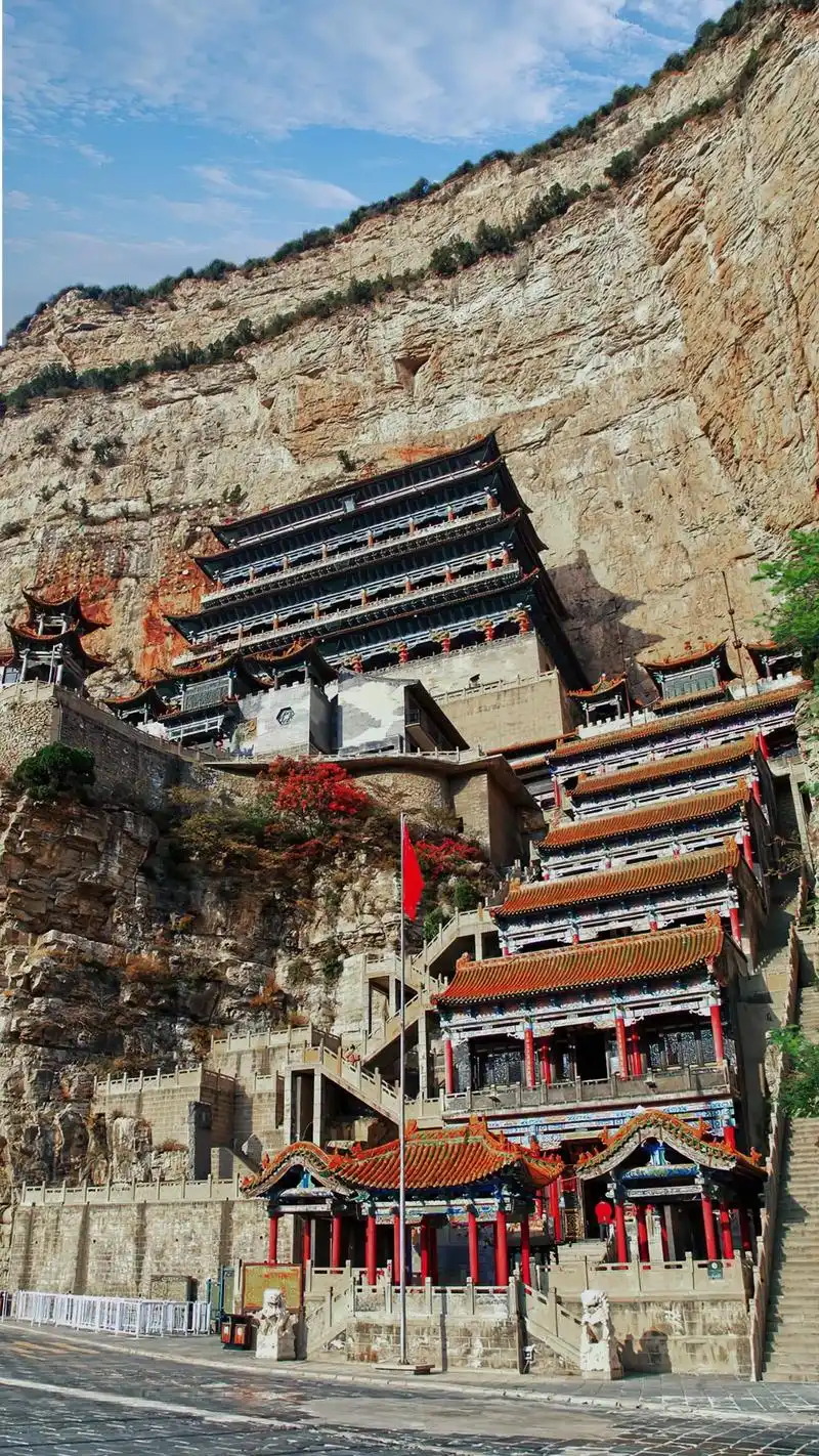 山西最值得去的十大景点,看看你去过那几个? 一,绵山,又称介山