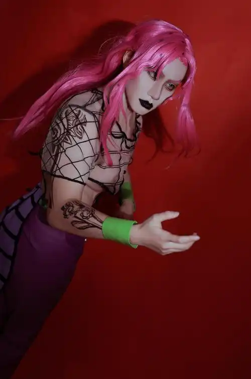 jojo的奇妙冒险黄金之风迪亚波罗cosplay