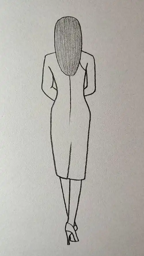 画穿长裙美女的背影!