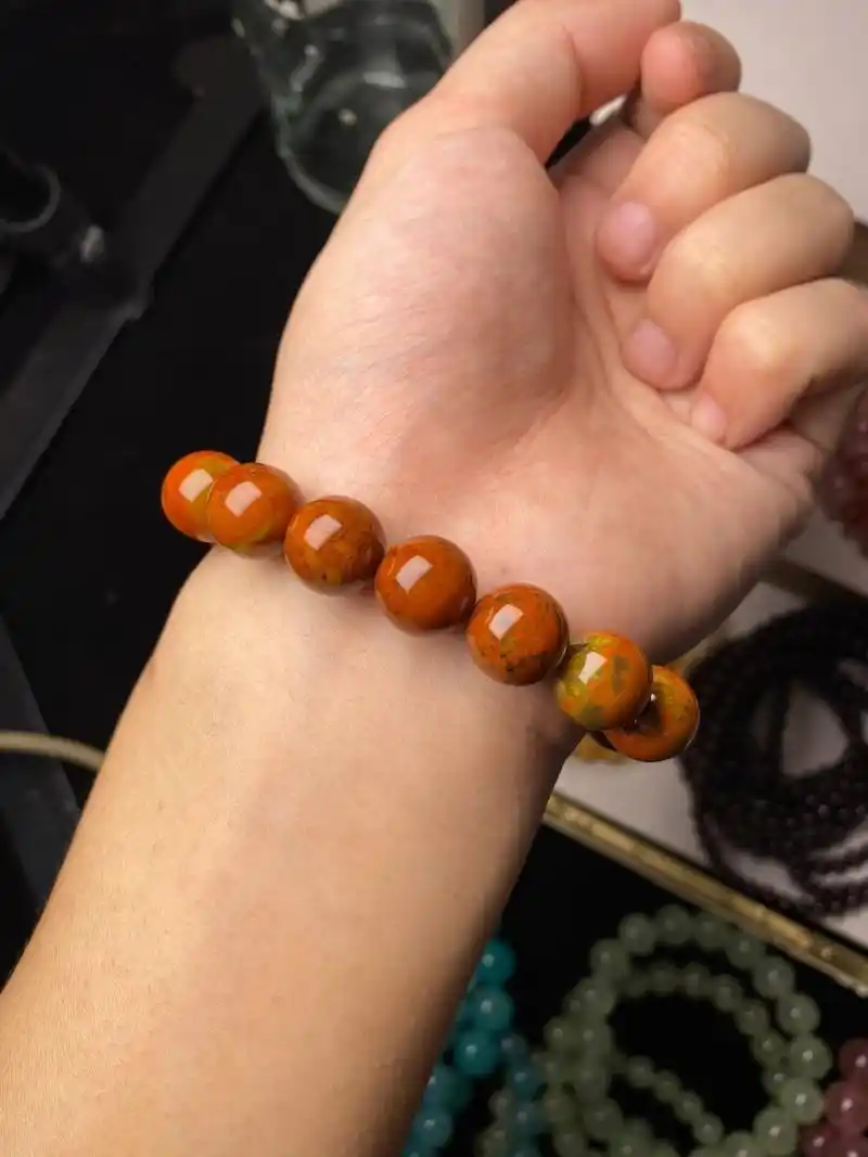 稀有极品天然战国红手串 收藏级战国红12mm,红红火火,欢迎来滴