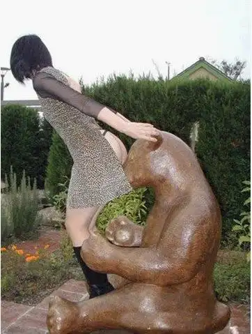 色片少年不得入内