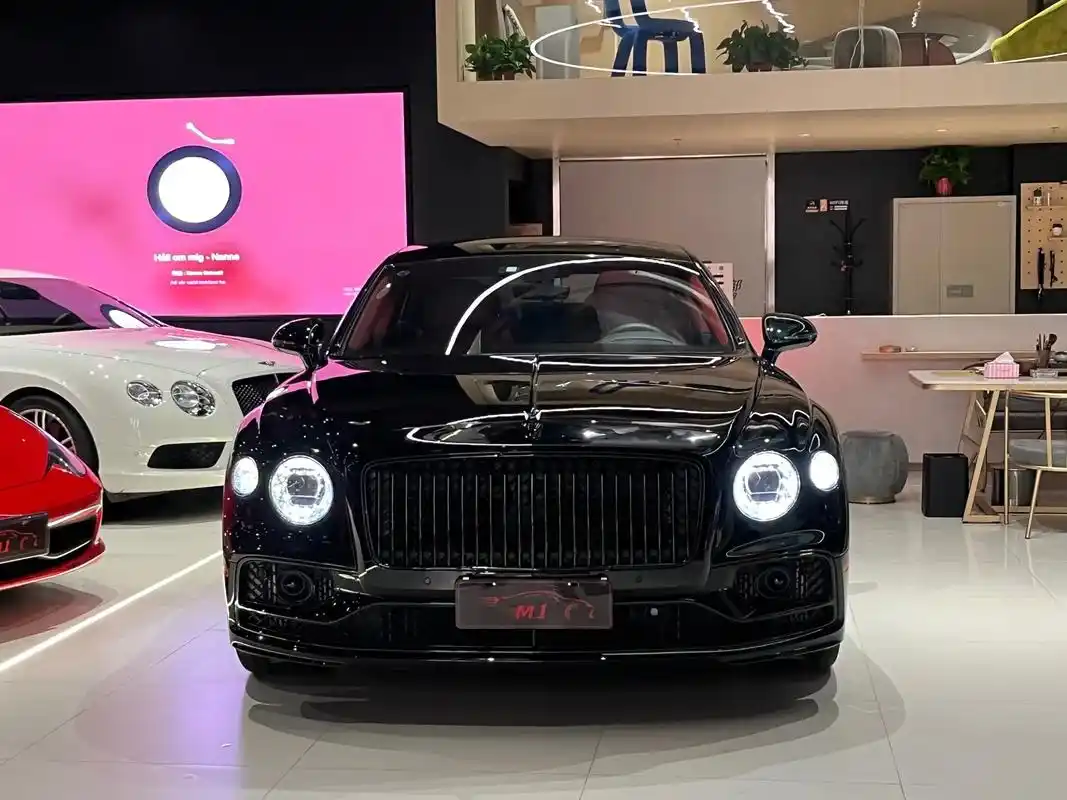 2021款 宾利 飞驰 4.0t首发限量 - 抖音