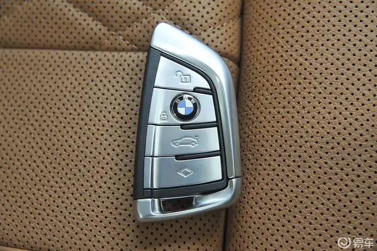 【宝马7系2016款740li 领先型钥匙汽车图片-汽车图片大全】-易车