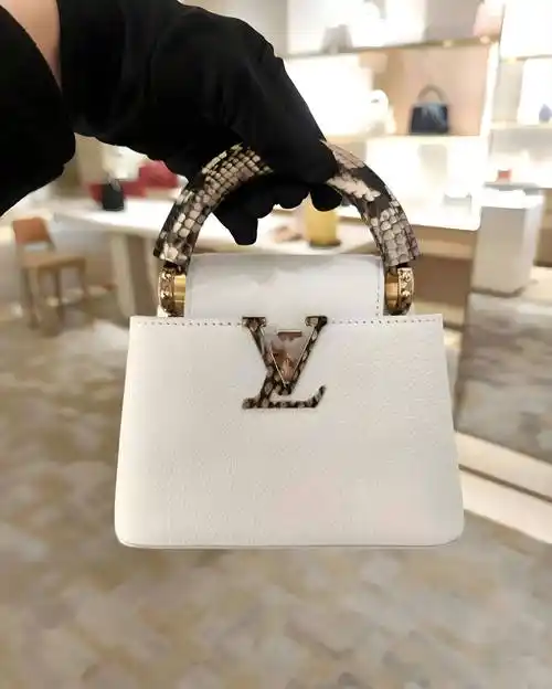 lv包包烂大街?揭秘二手市场真实回收情况!