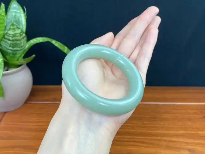 新疆和田玉山料且末蓝手镯玉镯