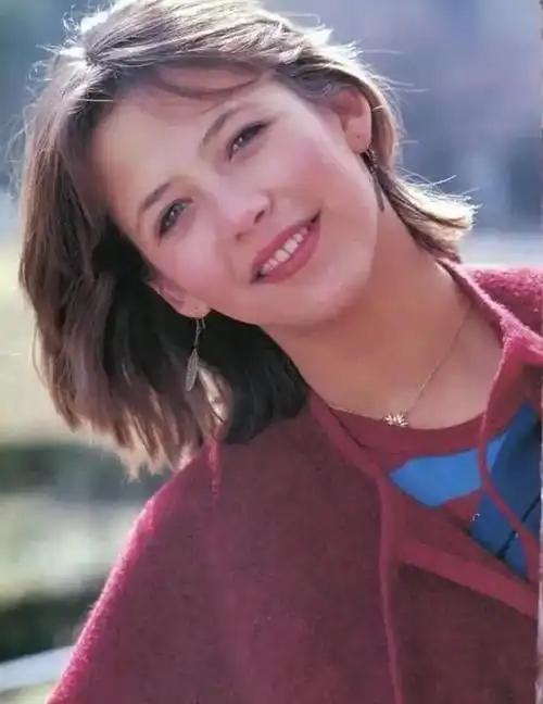 苏菲玛索,是一位备受瞩目的女演员.