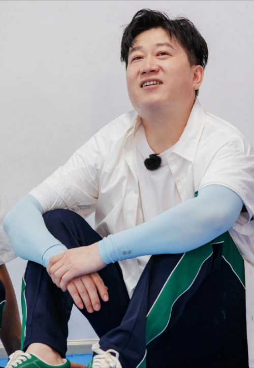 张鹤伦德云第一惨成为全场搞笑担当成为综艺天选之子