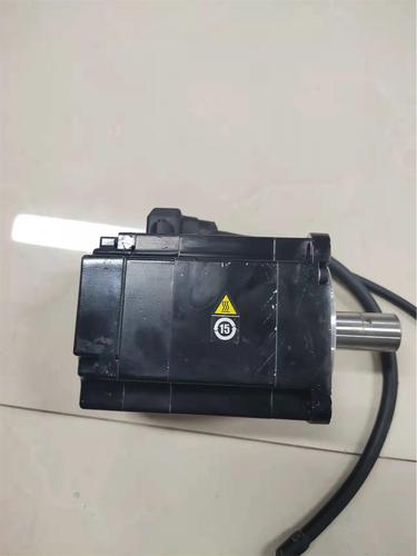 二手安7川系750w电机sm7j6-0gobt8a7cs