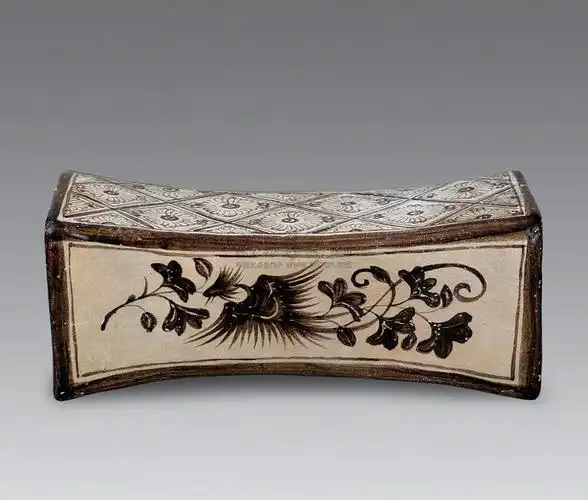 吉州窑白釉褐彩凤纹长方形枕】拍卖品_图片_价格_鉴赏_元代以前陶瓷