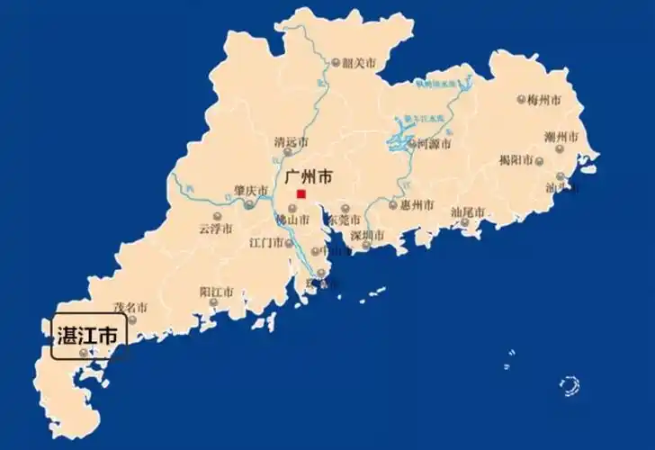 湛江还是个安逸悠闲的城市,没什么烦心事,大伙儿对吃喝也就格外上心.